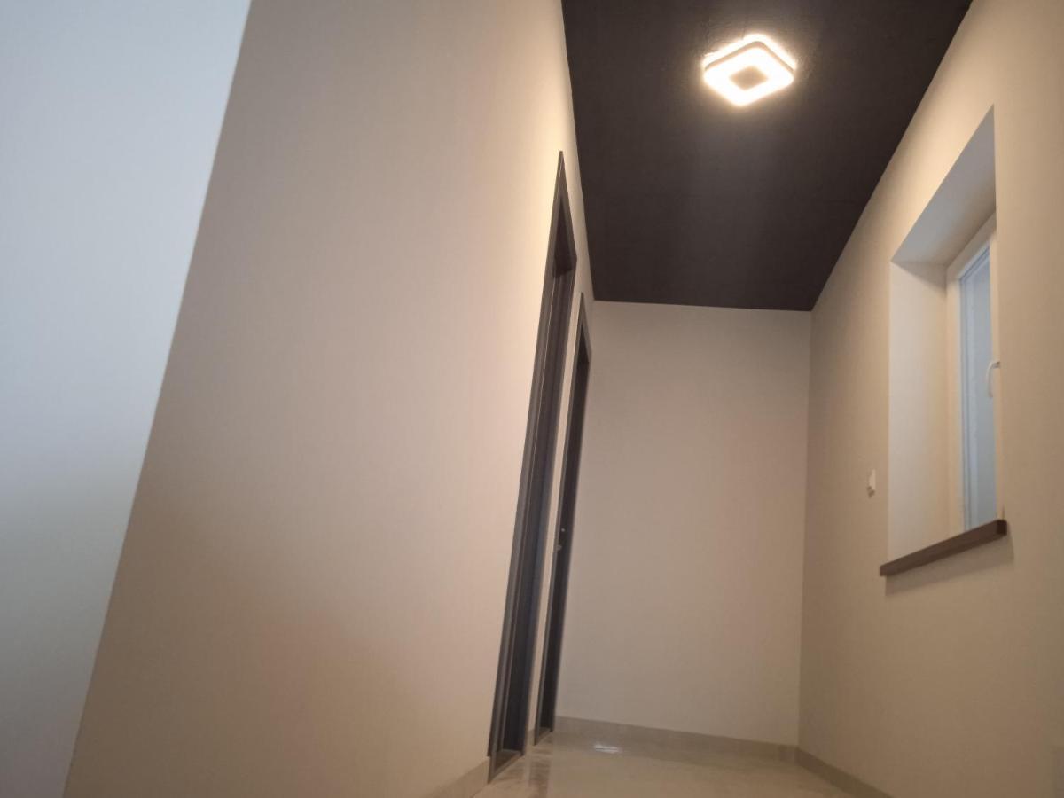 Anton Apartment พอฟเลีย ภายนอก รูปภาพ
